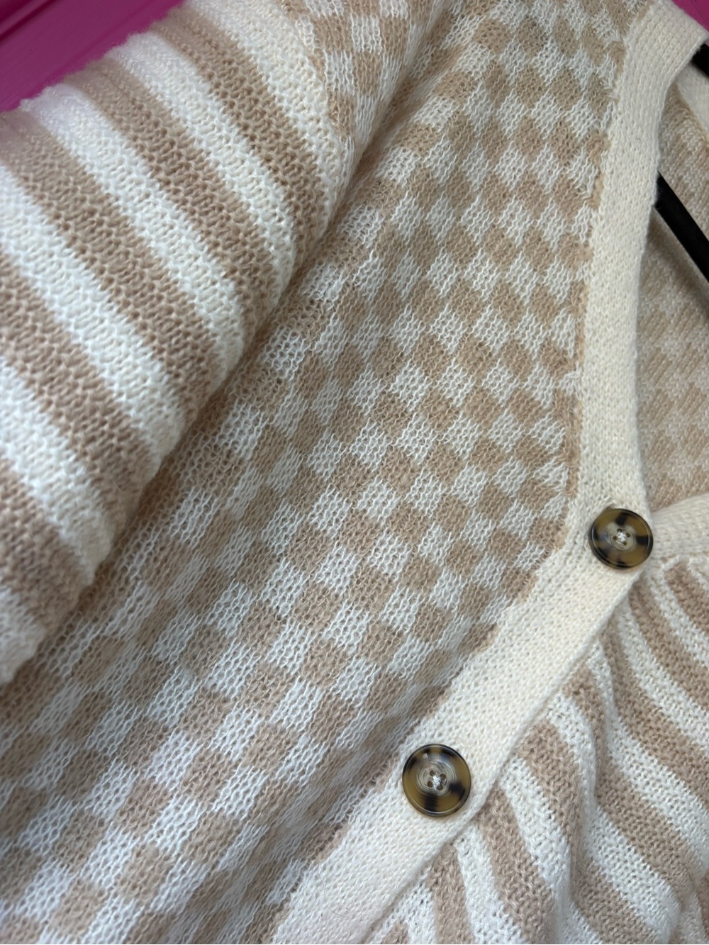 Cream & Tan Patterned Button-Front Cardigan fall Fall - Picture 6 of 9